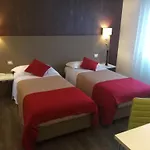 Toscana ホテル 3*
