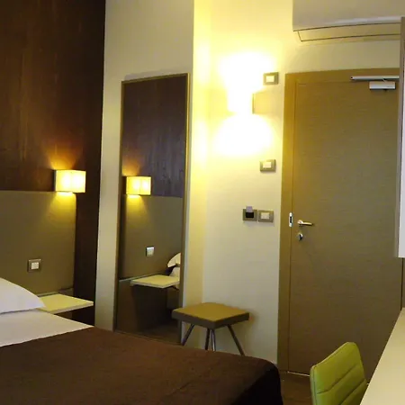 Toscana ホテル 3*